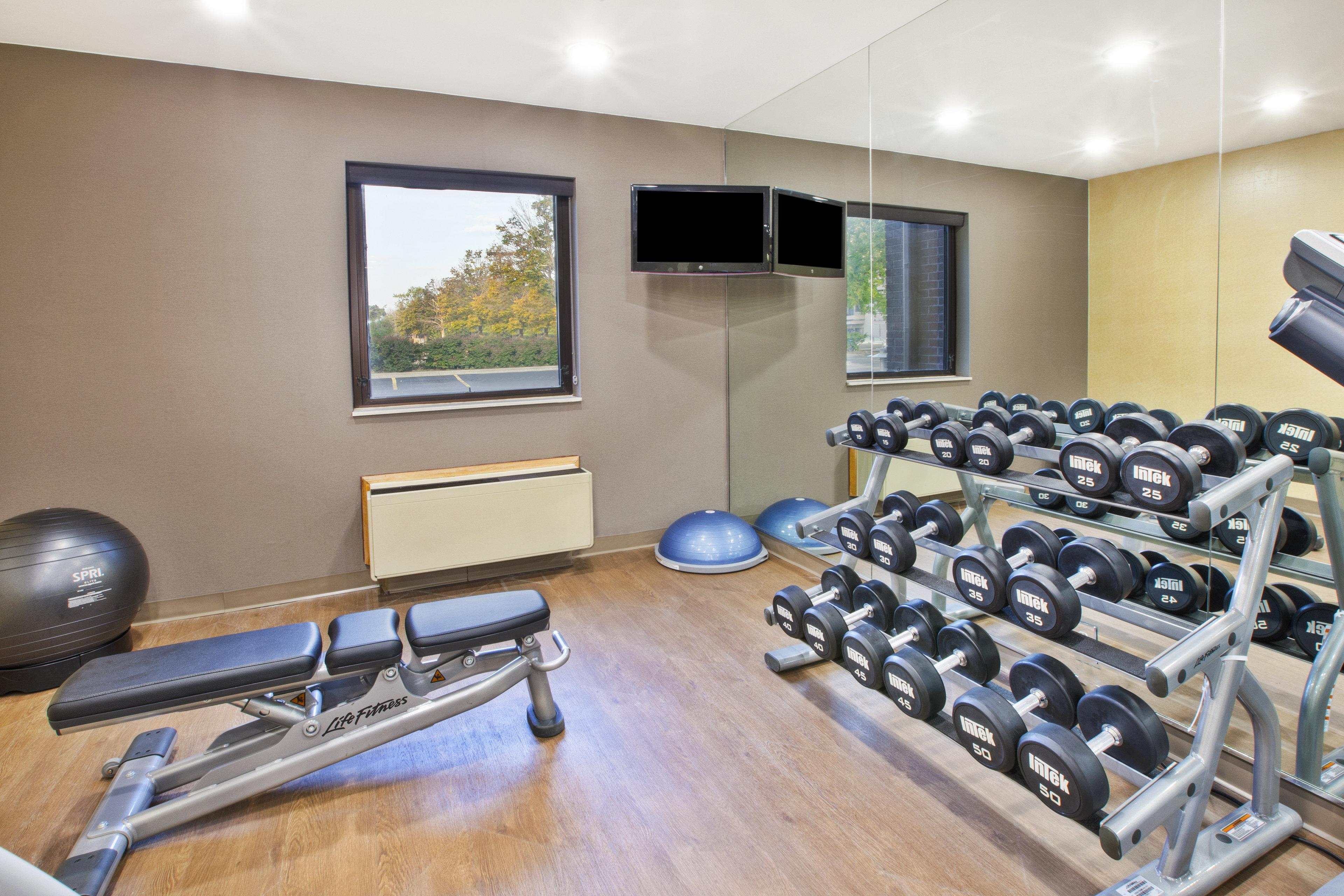 Hotel Express Detroit-warren/general Motors Technology Center By Ihg