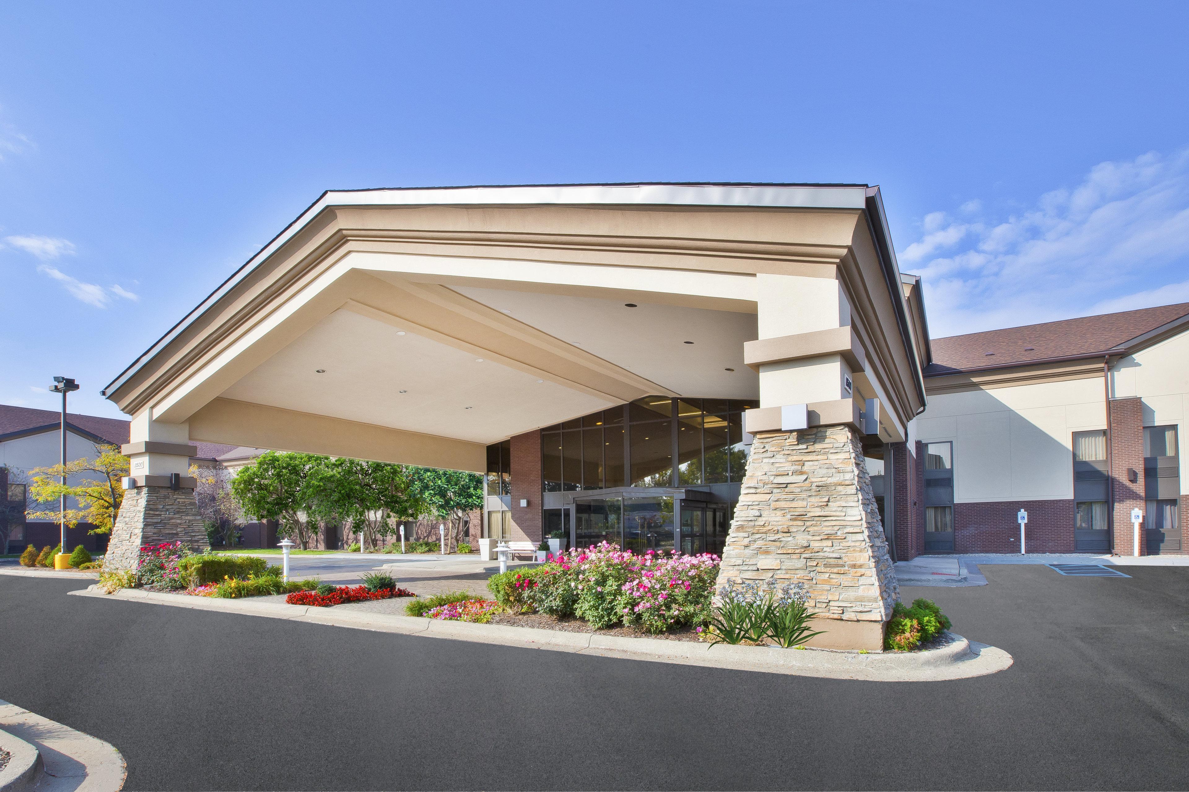 Express Detroit-warren/general Motors Technology Center By Ihg Hotel Warren