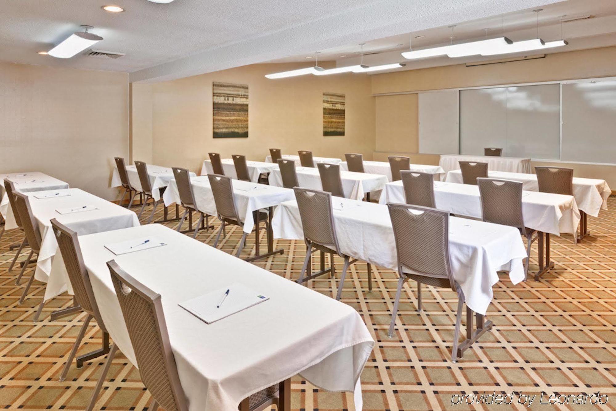 Hotel Express Detroit-warren/general Motors Technology Center By Ihg